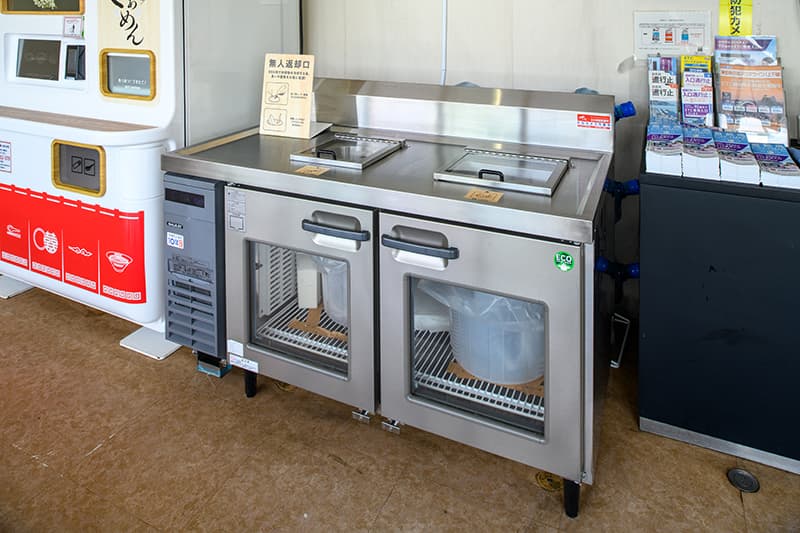 画像 大井PA(西行き) 商品案内・サービス オリジナル冷蔵型ごみ箱