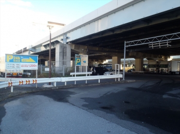 東雲（B)駐車場（月極）