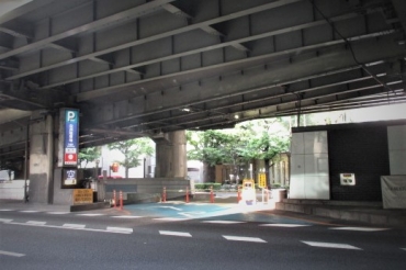 日本橋本町駐車場