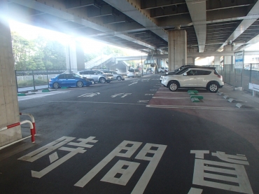 新杉田駅前駐車場（時間貸）